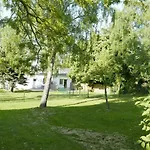- 135 Qm - 3 Sz - 2 Terrassen - Naehe Insel Poel Ostsee Feriehus *