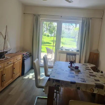 Semesterbostad - 135 Qm - 3 Sz - 2 Terrassen - Naehe Insel Poel Ostsee *