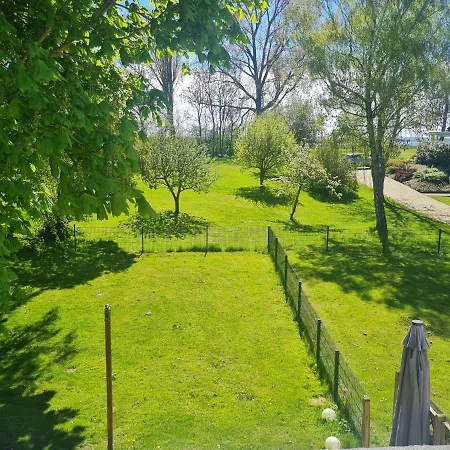 - 135 Qm - 3 Sz - 2 Terrassen - Naehe Insel Poel Ostsee *