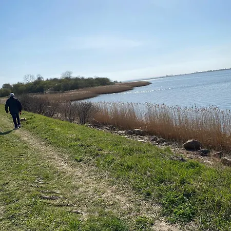 - 135 Qm - 3 Sz - 2 Terrassen - Naehe Insel Poel Ostsee *