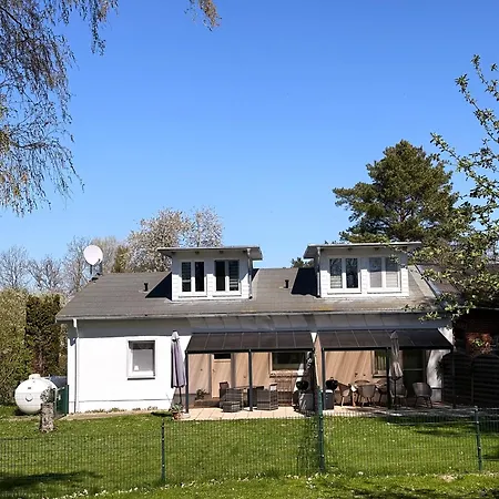 - 135 Qm - 3 Sz - 2 Terrassen - Naehe Insel Poel Ostsee Semesterbostad *