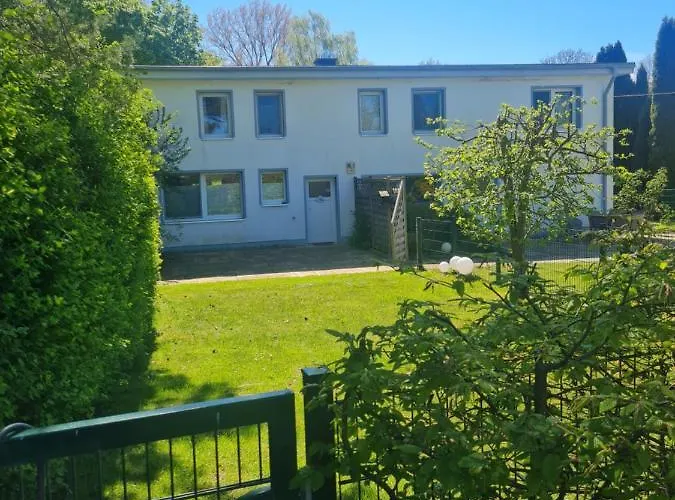 - 135 Qm - 3 Sz - 2 Terrassen - Naehe Insel Poel Ostsee