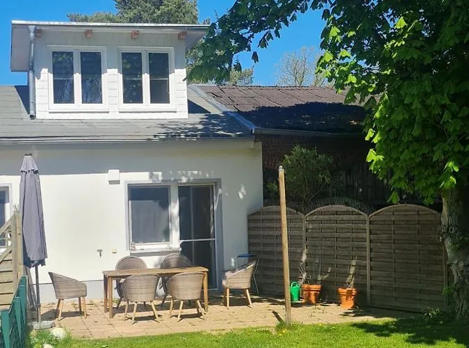 - 135 Qm - 3 Sz - 2 Terrassen - Naehe Insel Poel Ostsee *