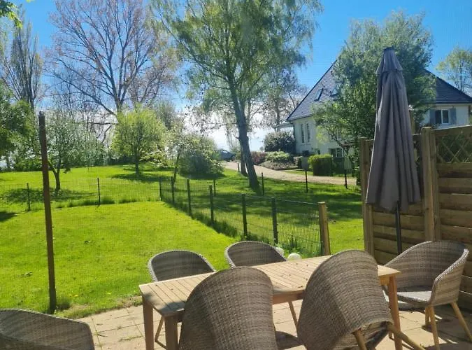 - 135 Qm - 3 Sz - 2 Terrassen - Naehe Insel Poel Ostsee * Damekow