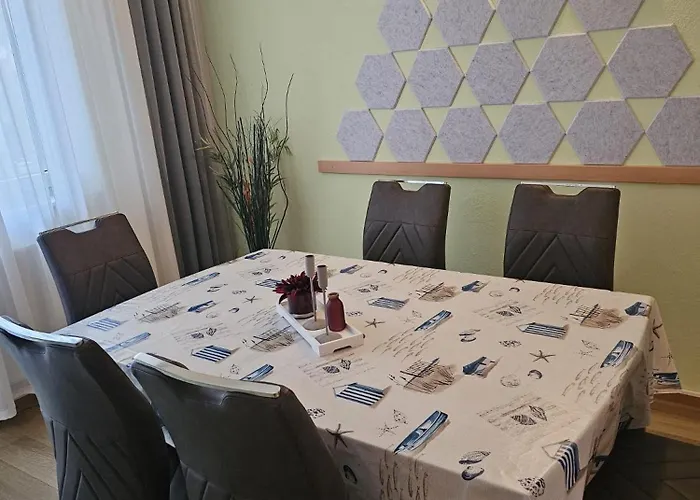 - 135 Qm - 3 Sz - 2 Terrassen - Naehe Insel Poel Ostsee Casa vacanze Damekow