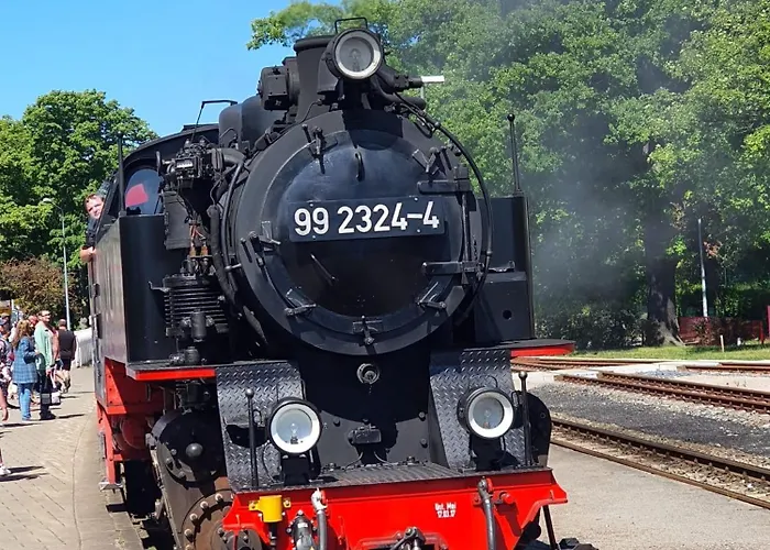 - 135 Qm - 3 Sz - 2 Terrassen - Naehe Insel Poel Ostsee *